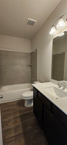 1906 Ashlee Court, Dickinson, TX 77539