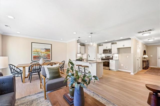 908 Elderberry Way 71, Greensboro, NC 27410