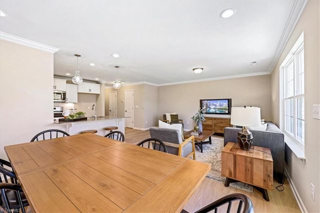 908 Elderberry Way 71, Greensboro, NC 27410