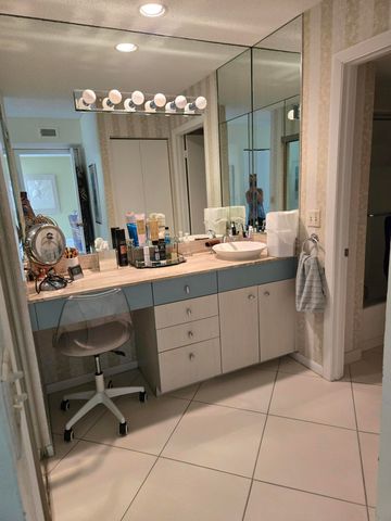 21500 Cypress Hammock Drive 38e, Boca Raton, FL 33428