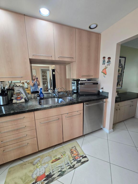 21500 Cypress Hammock Drive 38e, Boca Raton, FL 33428