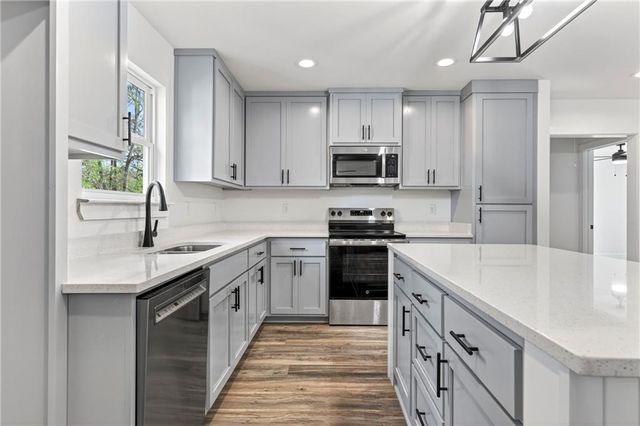 5545 Versye Avenue, Theodore, AL 36695