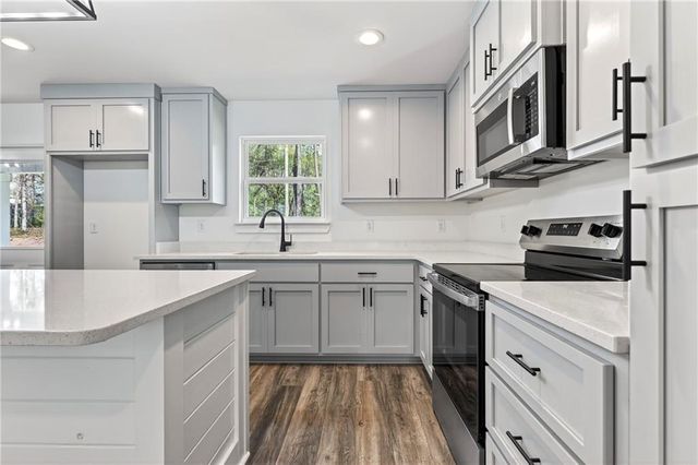 5545 Versye Avenue, Theodore, AL 36695