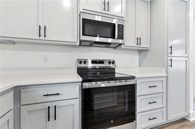 5545 Versye Avenue, Theodore, AL 36695