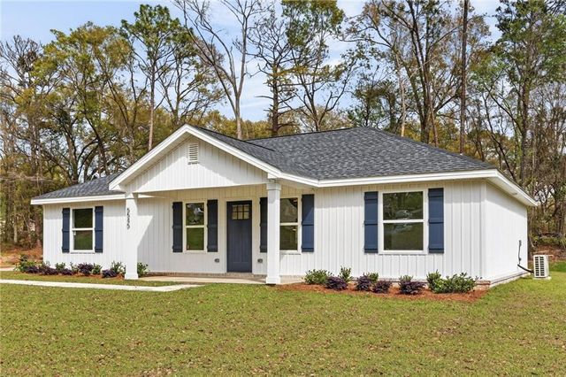 5545 Versye Avenue, Theodore, AL 36695