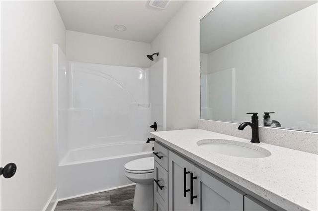 5545 Versye Avenue, Theodore, AL 36695