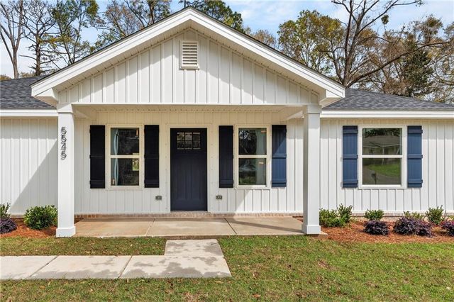 5545 Versye Avenue, Theodore, AL 36695