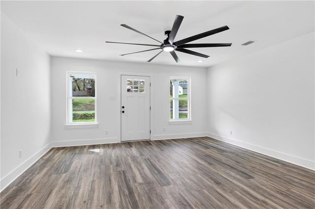 5545 Versye Avenue, Theodore, AL 36695