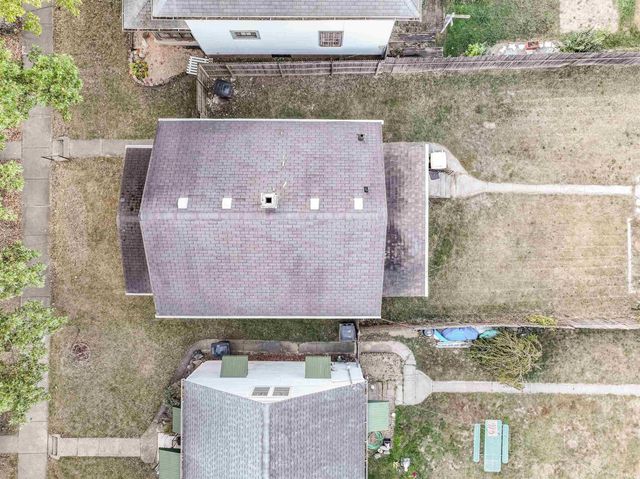 211 E Lexington Court, Fort Wayne, IN 46806