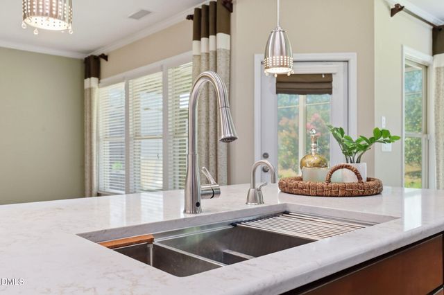 105 Manning Way, Durham, NC 27703