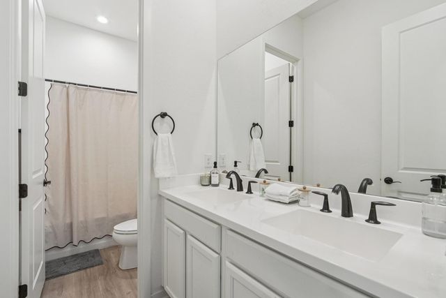 19770 W Montecito Avenue, Litchfield Park, AZ 85340