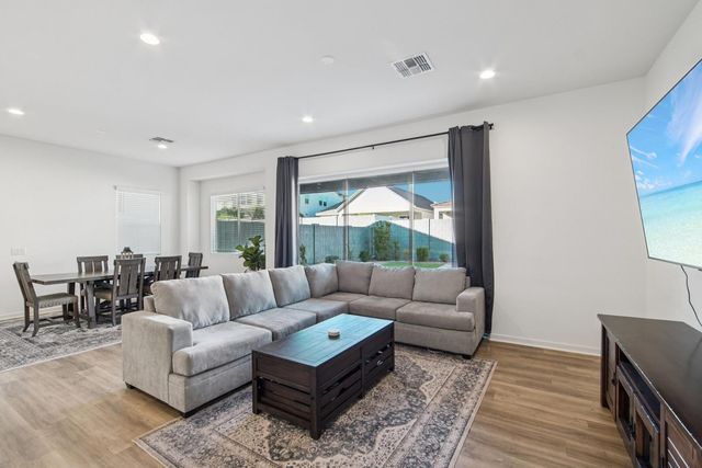 19770 W Montecito Avenue, Litchfield Park, AZ 85340