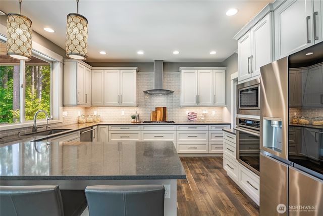 9125 Shearwater Road, Blaine, WA 98230