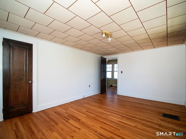 15 Homestead Avenue, Hamden, CT 06514