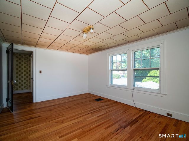 15 Homestead Avenue, Hamden, CT 06514
