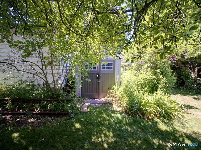 15 Homestead Avenue, Hamden, CT 06514