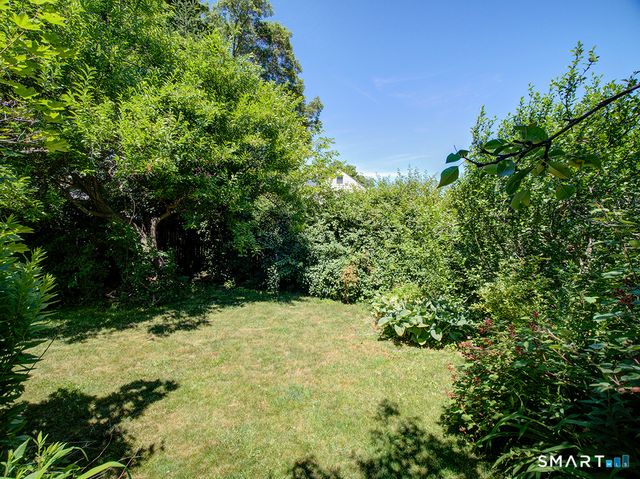 15 Homestead Avenue, Hamden, CT 06514