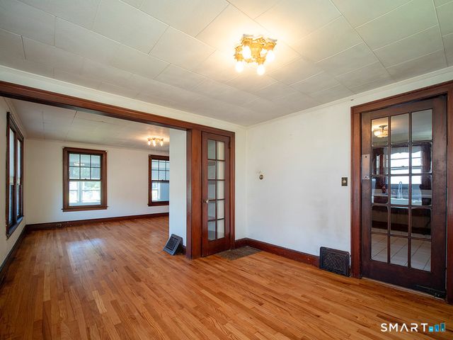 15 Homestead Avenue, Hamden, CT 06514