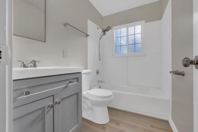 18956 Siesta Dr, Penn Valley, CA 95946