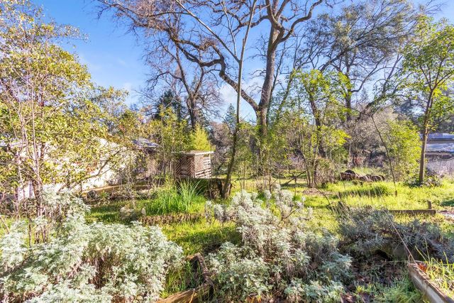 18956 Siesta Dr, Penn Valley, CA 95946