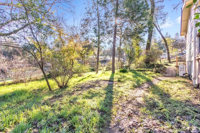 18956 Siesta Dr, Penn Valley, CA 95946