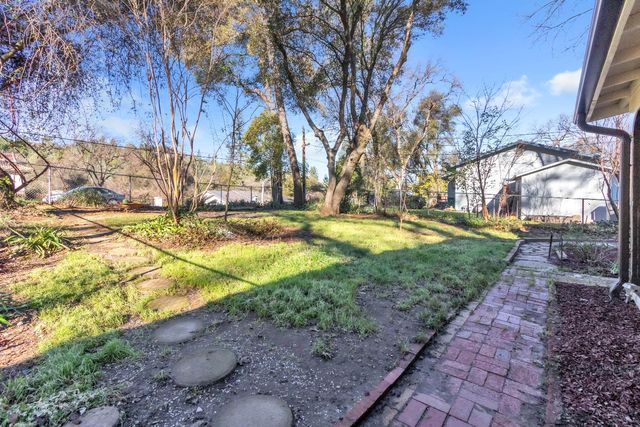 18956 Siesta Dr, Penn Valley, CA 95946