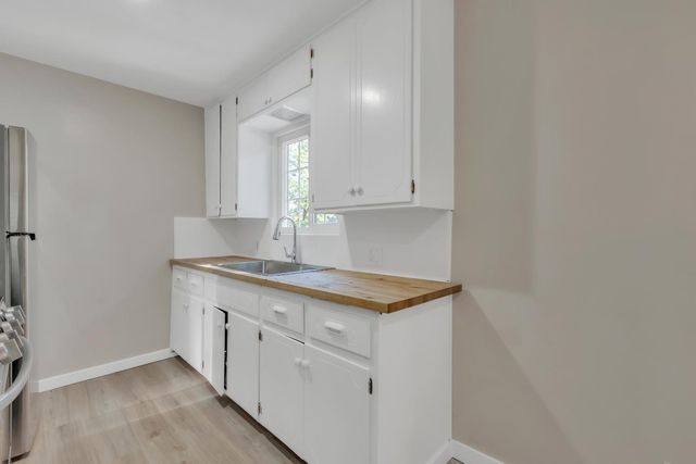 18956 Siesta Dr, Penn Valley, CA 95946