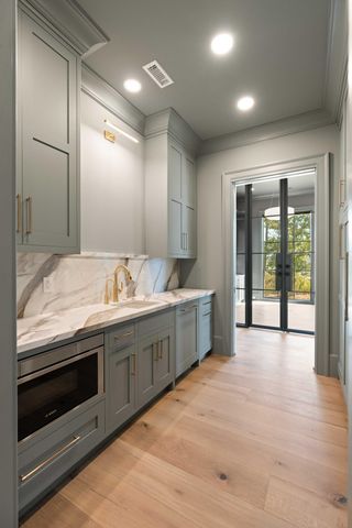 4368 Lady Banks Lane, Ravenel, SC 29470