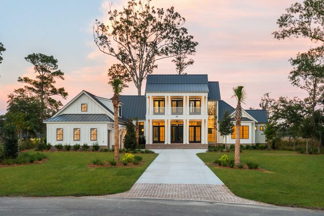 4368 Lady Banks Lane, Ravenel, SC 29470