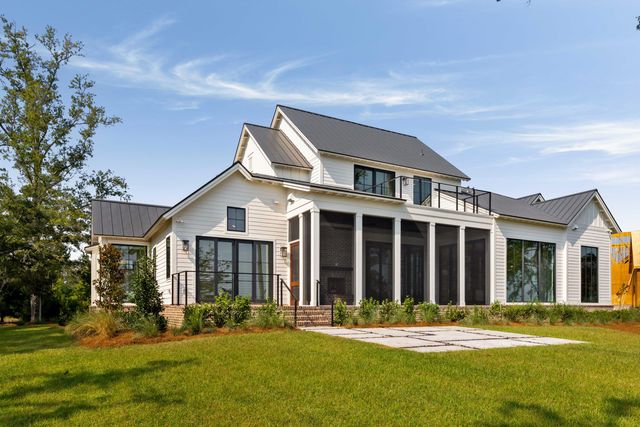 4368 Lady Banks Lane, Ravenel, SC 29470