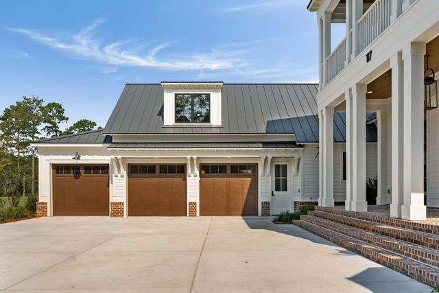 4368 Lady Banks Lane, Ravenel, SC 29470