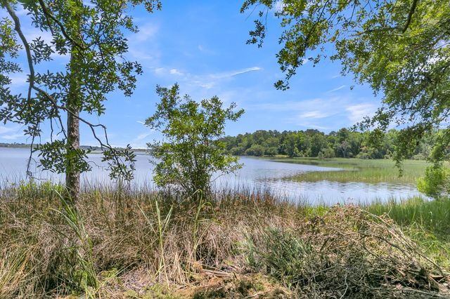 4368 Lady Banks Lane, Ravenel, SC 29470