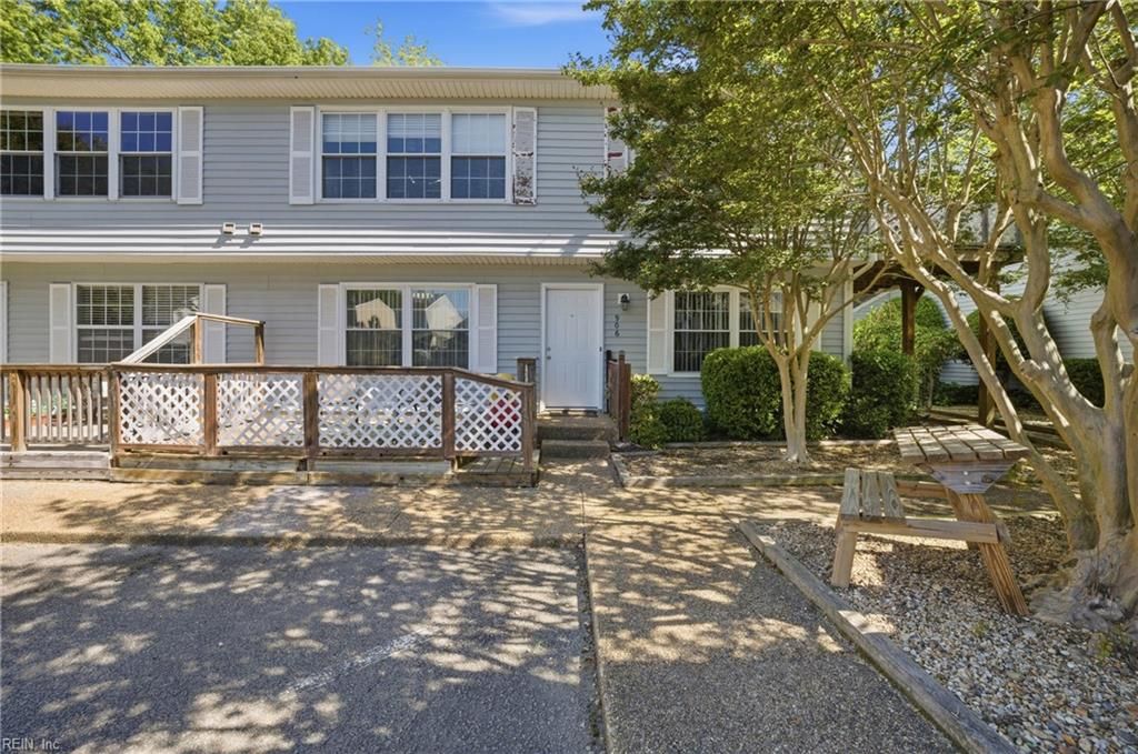 906 Donald WAY, Virginia Beach, VA 23451