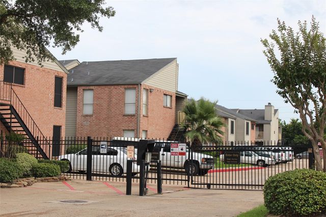 16111 Aspenglenn Drive 611, Houston, TX 77084