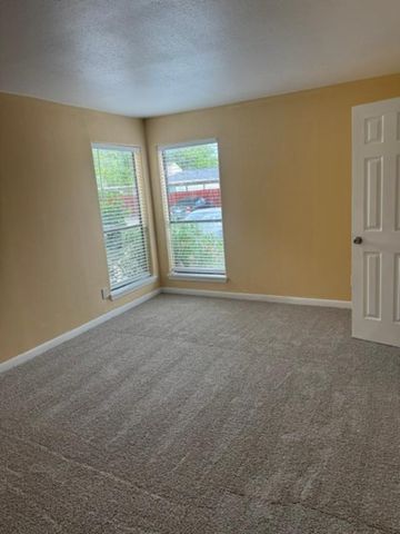 16111 Aspenglenn Drive 611, Houston, TX 77084
