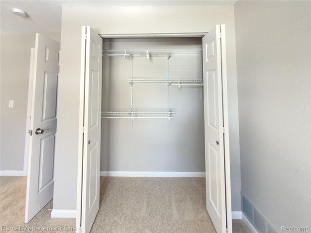 1341 Millbrook Trail, Pittsfield Charter Township, MI 48108