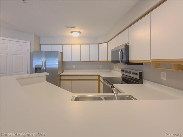 1341 Millbrook Trail, Pittsfield Charter Township, MI 48108