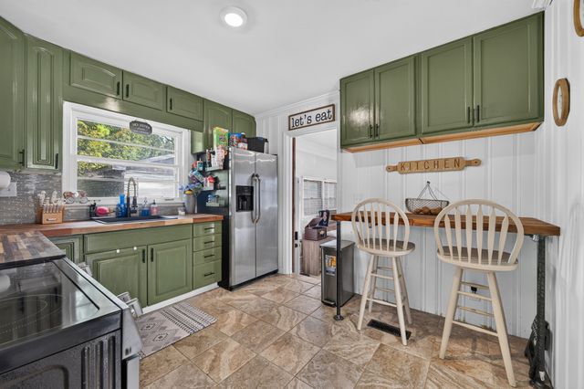 1007 2nd Ave, Fayetteville, TN 37334