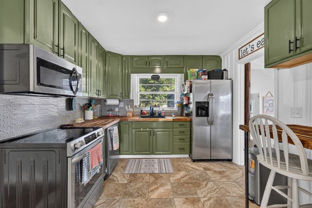 1007 2nd Ave, Fayetteville, TN 37334