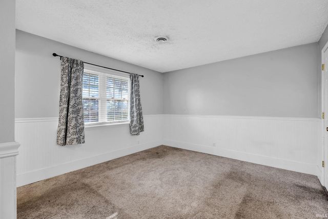 46 Woodlawn Drive, Mitchell, IN 47446