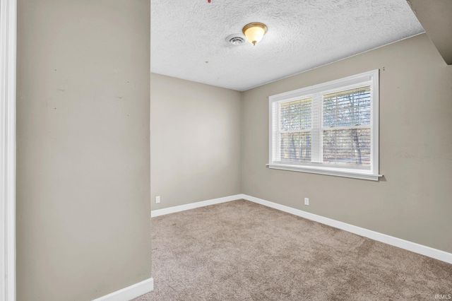 46 Woodlawn Drive, Mitchell, IN 47446