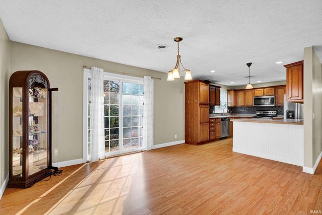 46 Woodlawn Drive, Mitchell, IN 47446