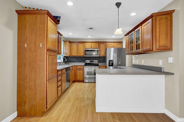 46 Woodlawn Drive, Mitchell, IN 47446