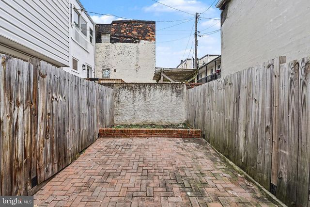 207 S DURHAM ST, Baltimore, MD 21231