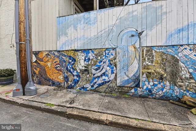 207 S DURHAM ST, Baltimore, MD 21231