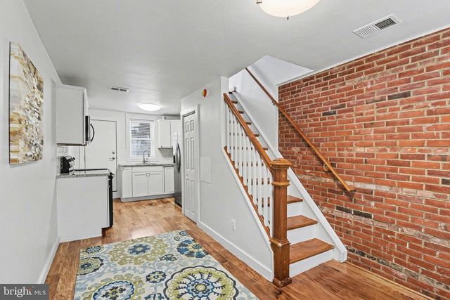 207 S DURHAM ST, Baltimore, MD 21231