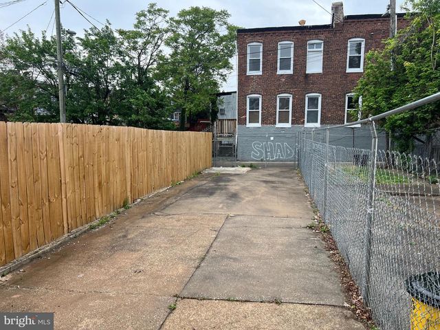 2405 MCELDERRY ST, Baltimore, MD 21205