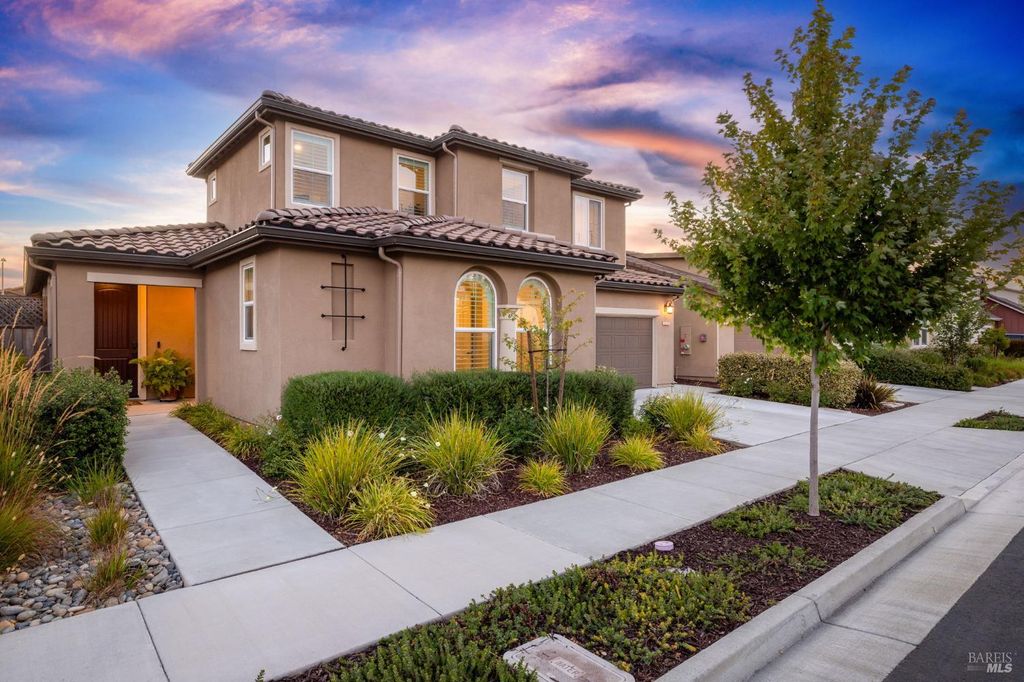 5869 Kristina Pl, Rohnert Park, CA 94928