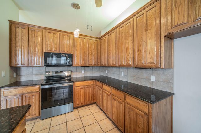 8249 Fall Crest Drive, Fort Worth, TX 76053