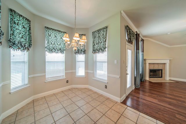 8249 Fall Crest Drive, Fort Worth, TX 76053